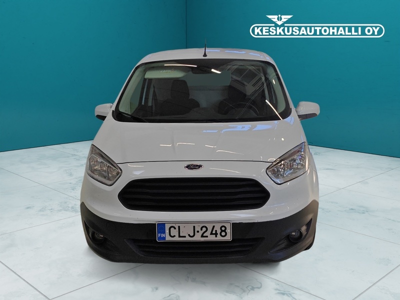 Ford Transit Courier vaihtoauto
