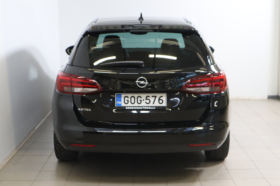 Opel Astra vaihtoauto