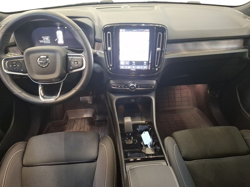 Volvo EX40 vaihtoauto
