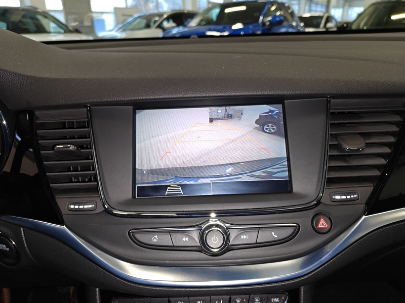 Opel Astra vaihtoauto