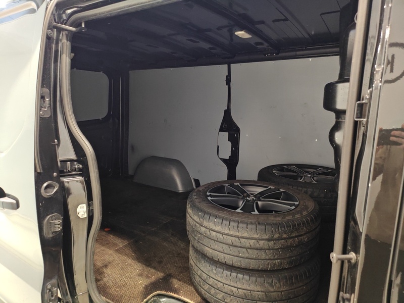 Renault Trafic vaihtoauto