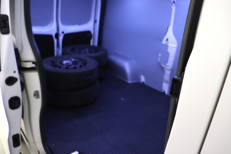 Renault Trafic vaihtoauto