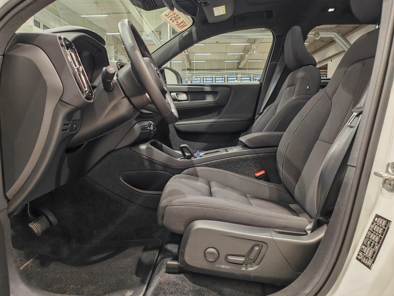 Volvo EX40 vaihtoauto