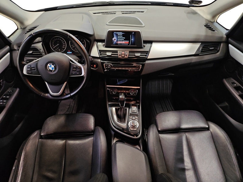 BMW 218 vaihtoauto