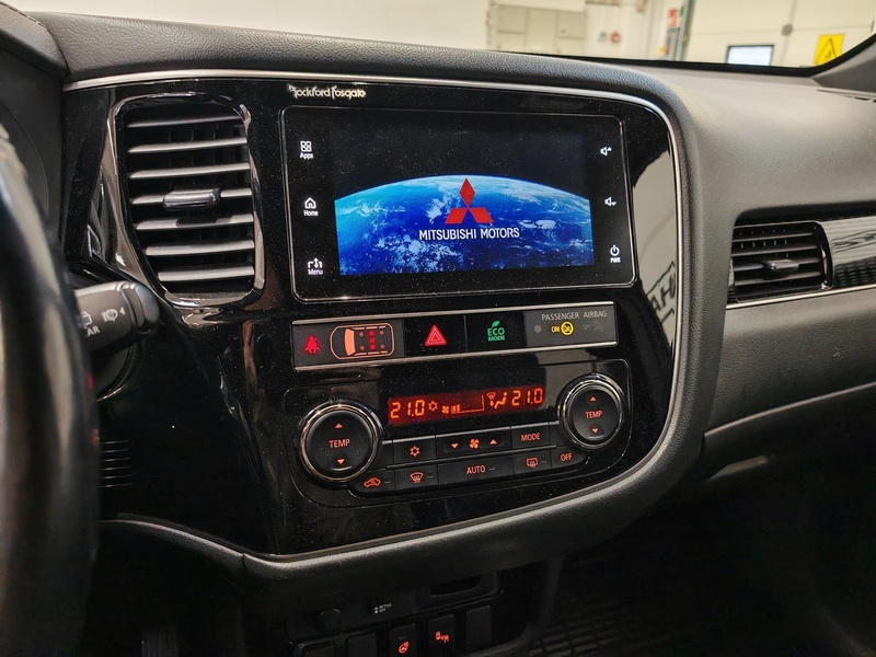 Mitsubishi Outlander PHEV vaihtoauto