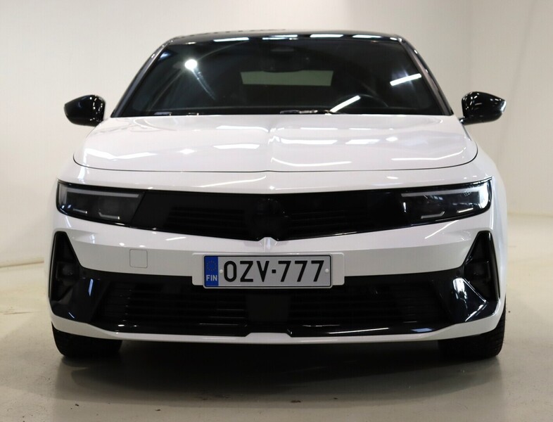 Opel Astra vaihtoauto