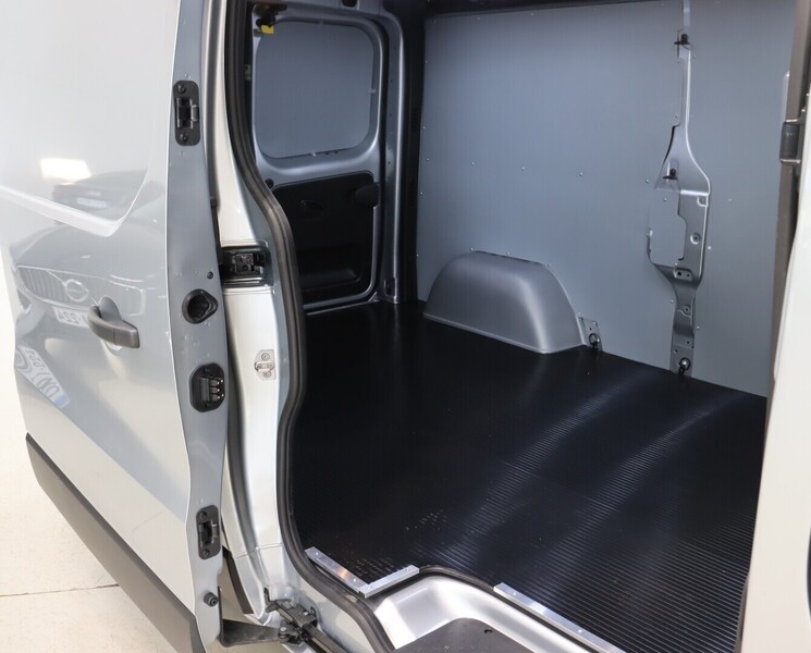 Renault Trafic vaihtoauto