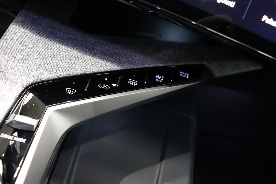 Peugeot E-3008 vaihtoauto