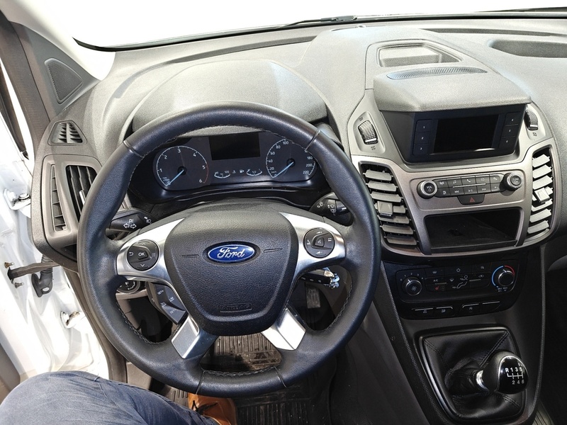 Ford Transit Connect vaihtoauto