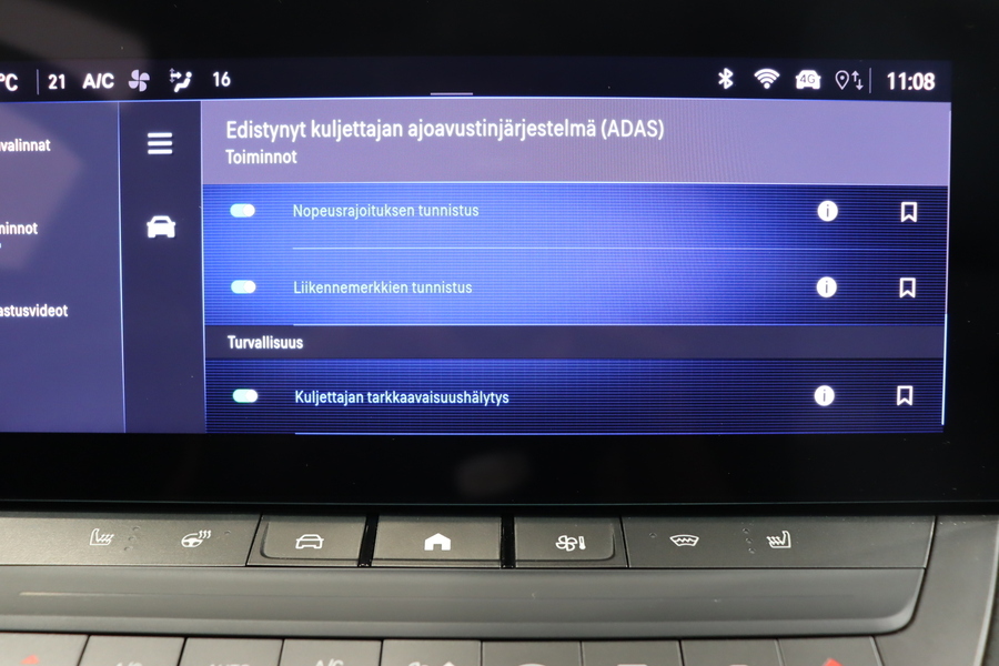 Opel Astra vaihtoauto