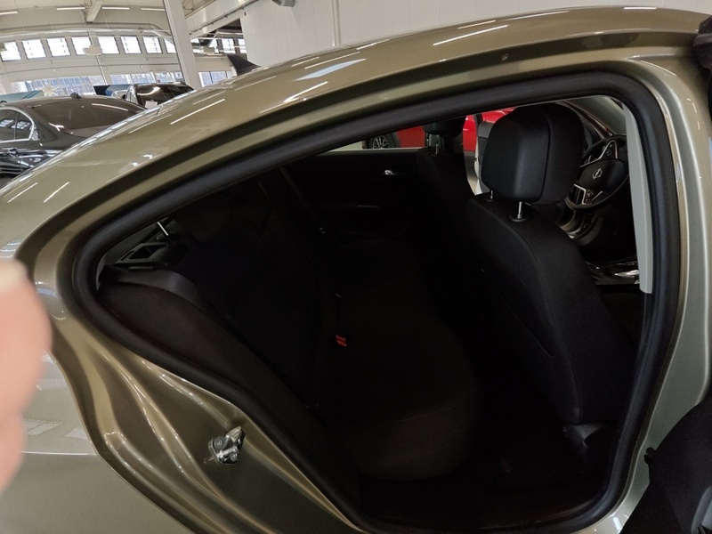 Opel Insignia vaihtoauto