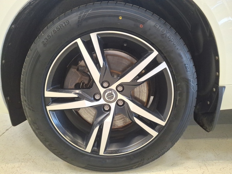 Volvo XC60 vaihtoauto