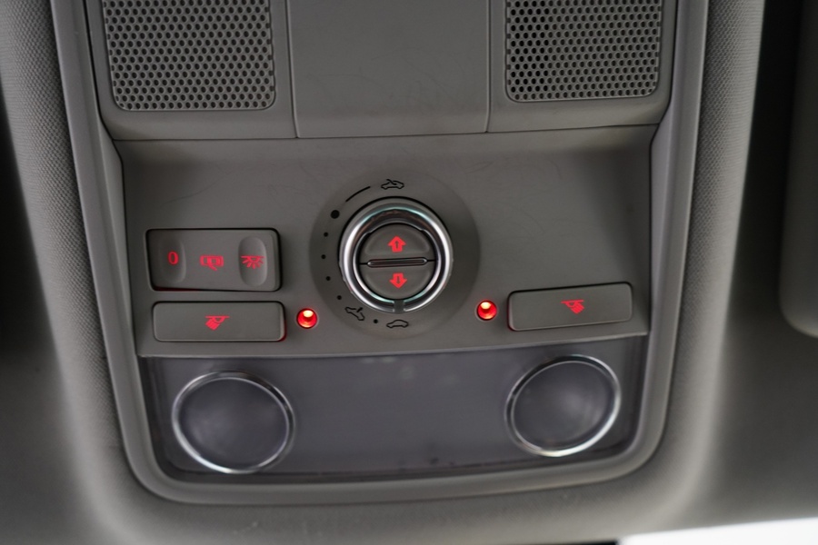 SEAT Alhambra vaihtoauto