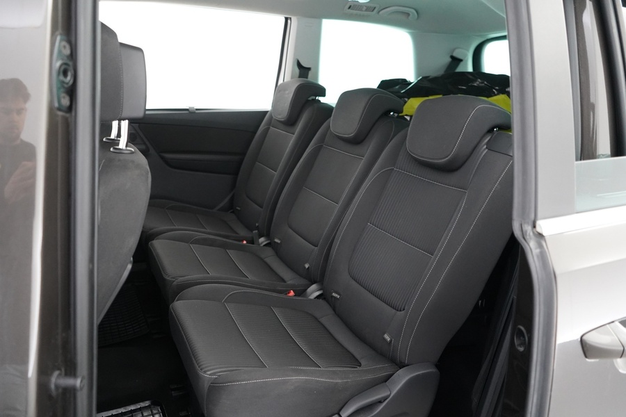 SEAT Alhambra vaihtoauto