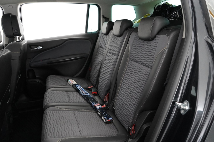 Opel Zafira Tourer vaihtoauto