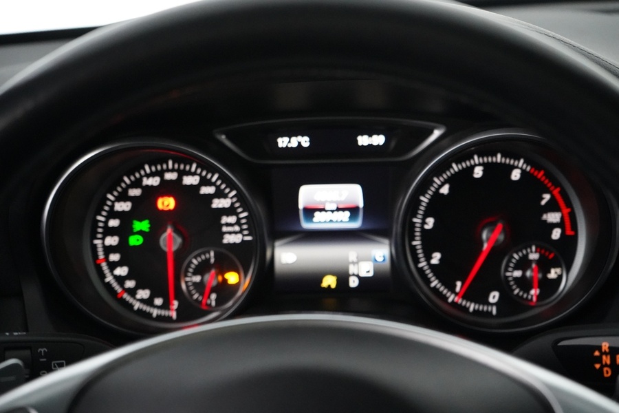 Mercedes-Benz CLA-sarja vaihtoauto