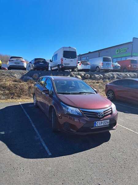 Toyota Avensis vaihtoauto