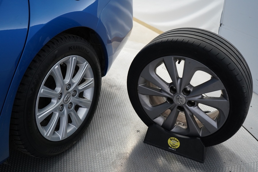 Toyota Auris vaihtoauto