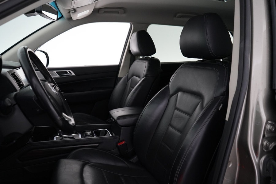 SsangYong Rexton vaihtoauto