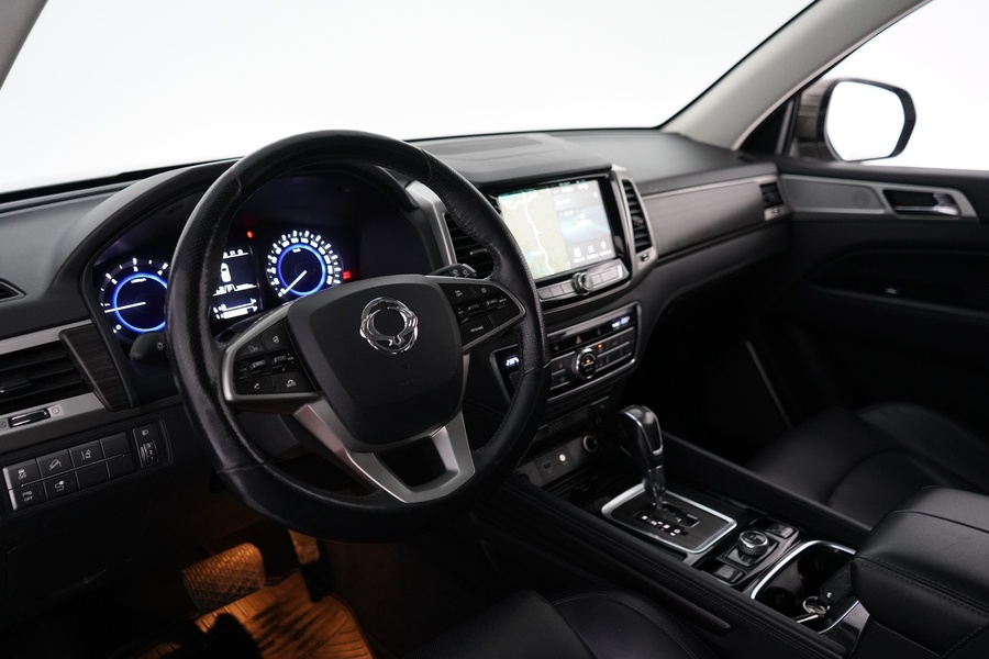 SsangYong Rexton vaihtoauto