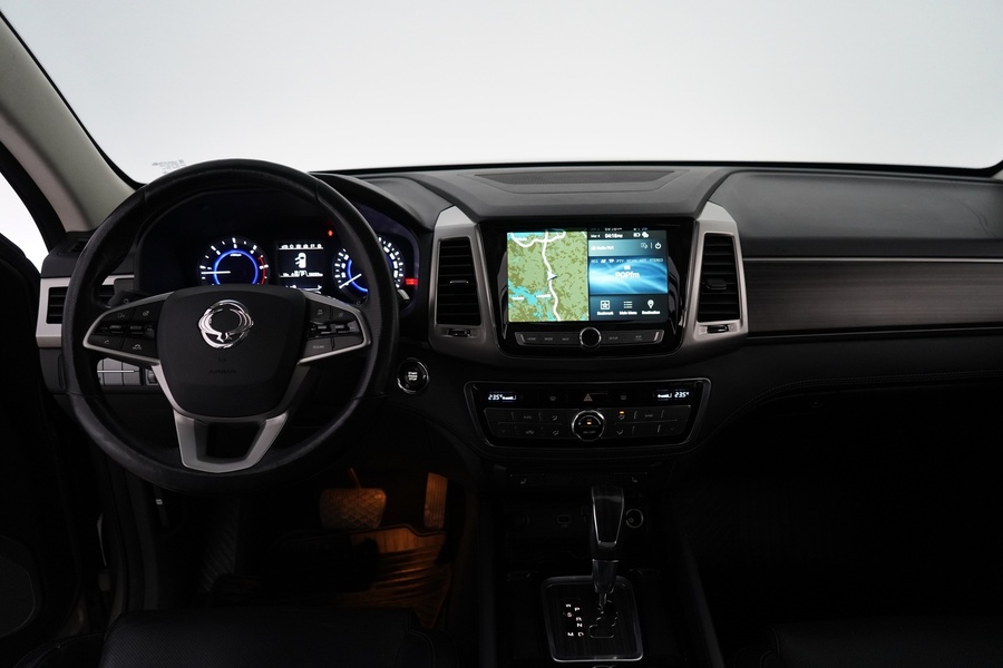 SsangYong Rexton vaihtoauto