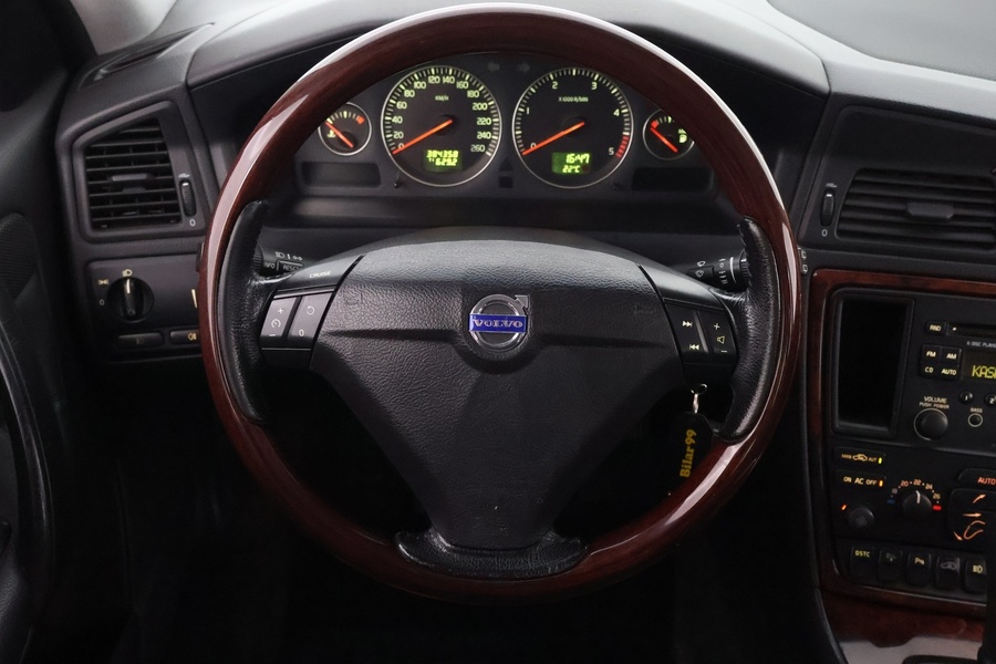 Volvo XC70 vaihtoauto