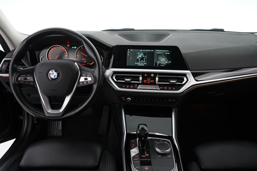 BMW 320 vaihtoauto