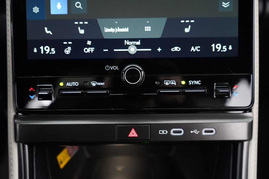 Lexus LBX vaihtoauto