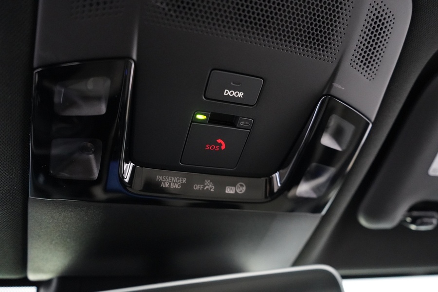 Lexus LBX vaihtoauto