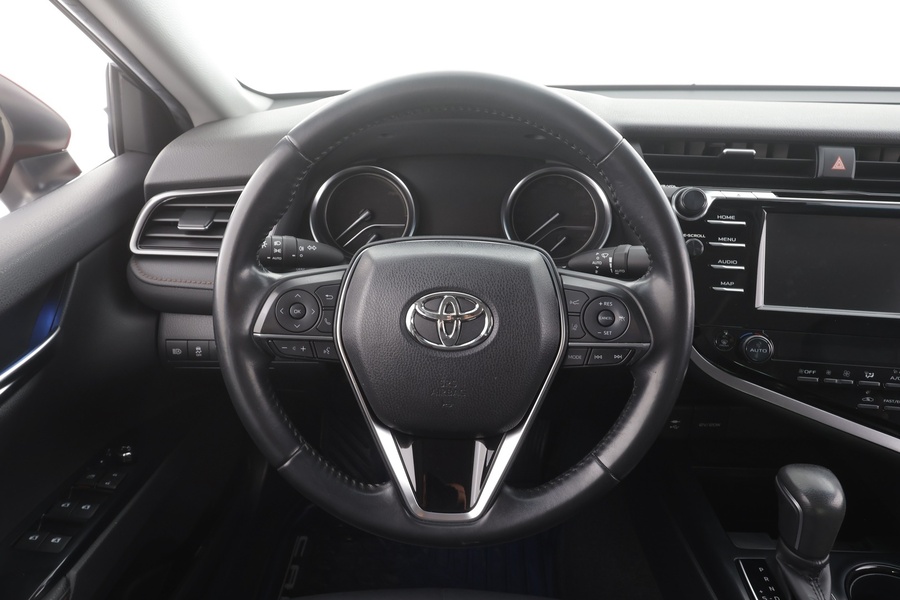 Toyota Camry vaihtoauto