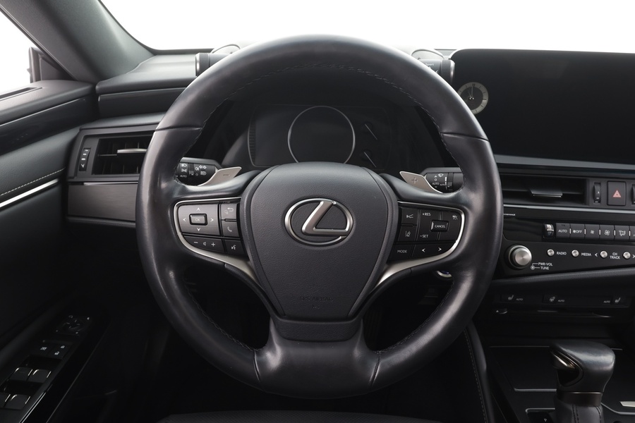 Lexus ES vaihtoauto