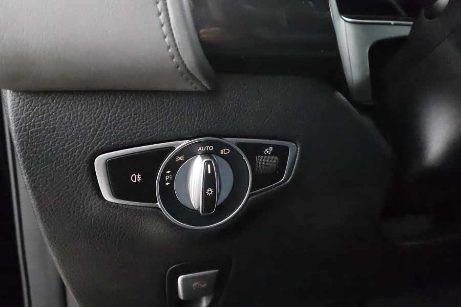 Mercedes-Benz EQC vaihtoauto