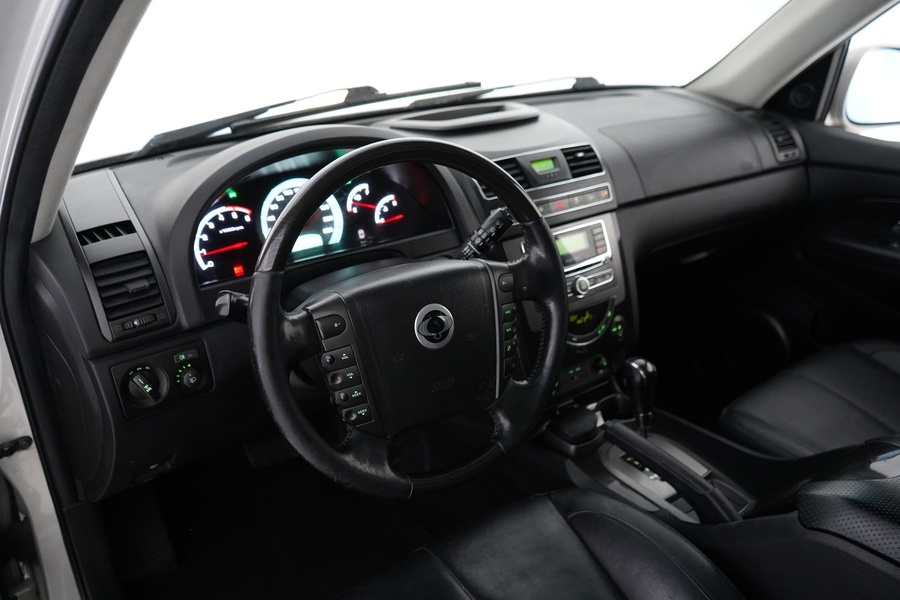 SsangYong Rexton vaihtoauto