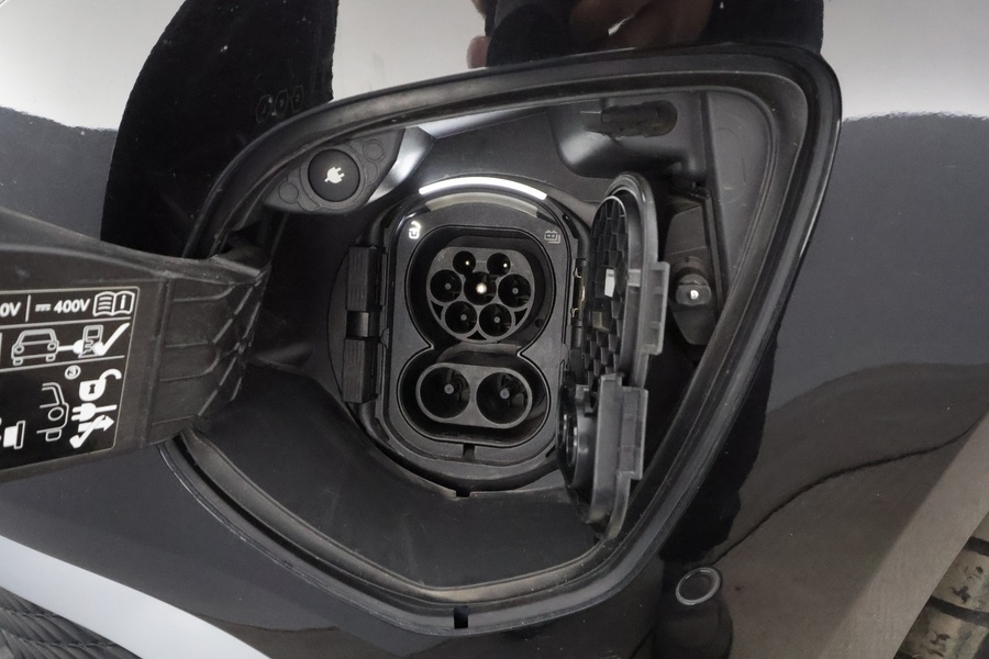 Mercedes-Benz EQV vaihtoauto