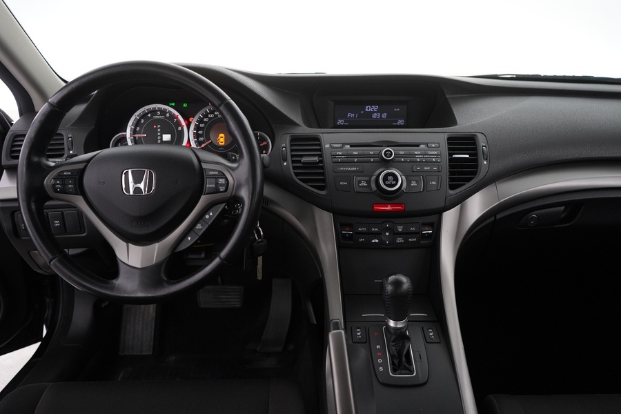 Honda Accord vaihtoauto