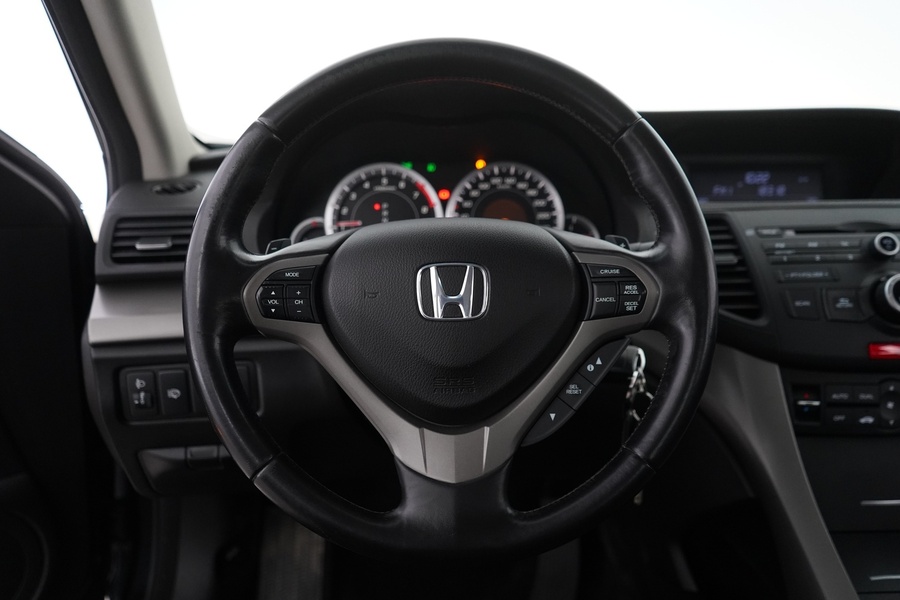 Honda Accord vaihtoauto