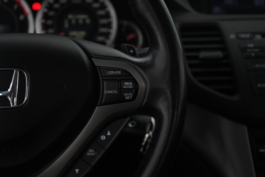 Honda Accord vaihtoauto