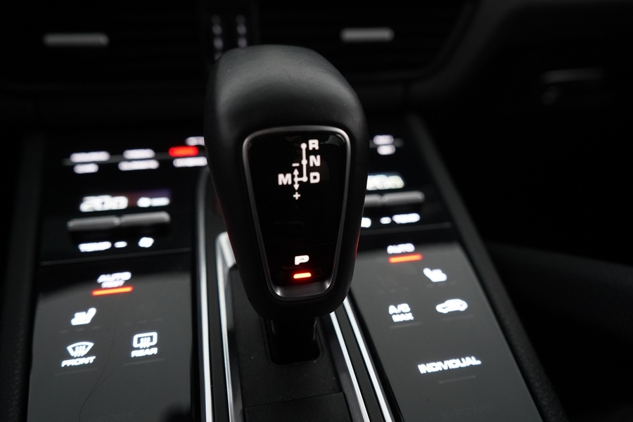 Porsche Cayenne vaihtoauto