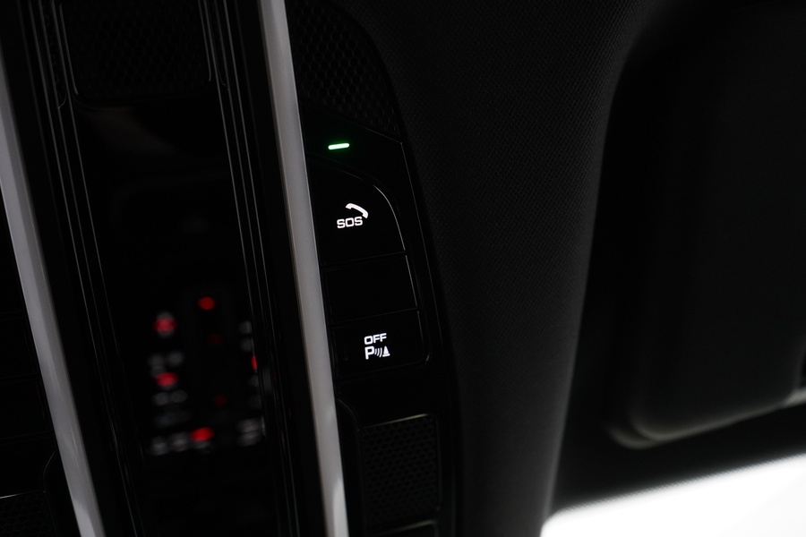 Porsche Cayenne vaihtoauto