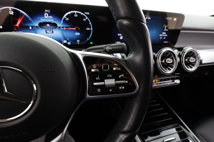 Mercedes-Benz EQB vaihtoauto