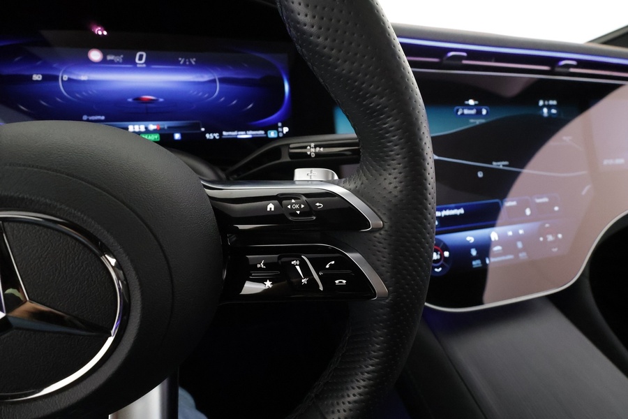 Mercedes-Benz EQE vaihtoauto