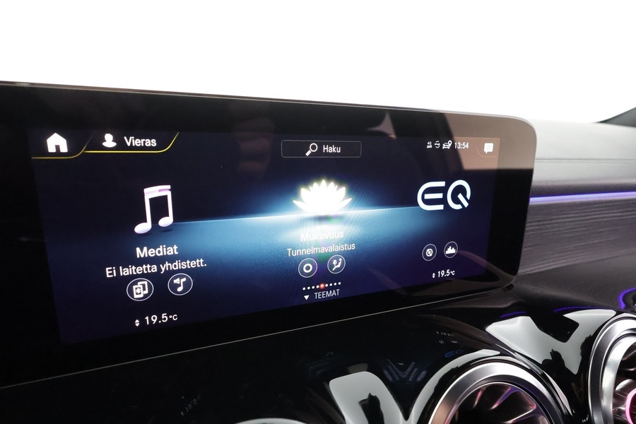 Mercedes-Benz EQB vaihtoauto