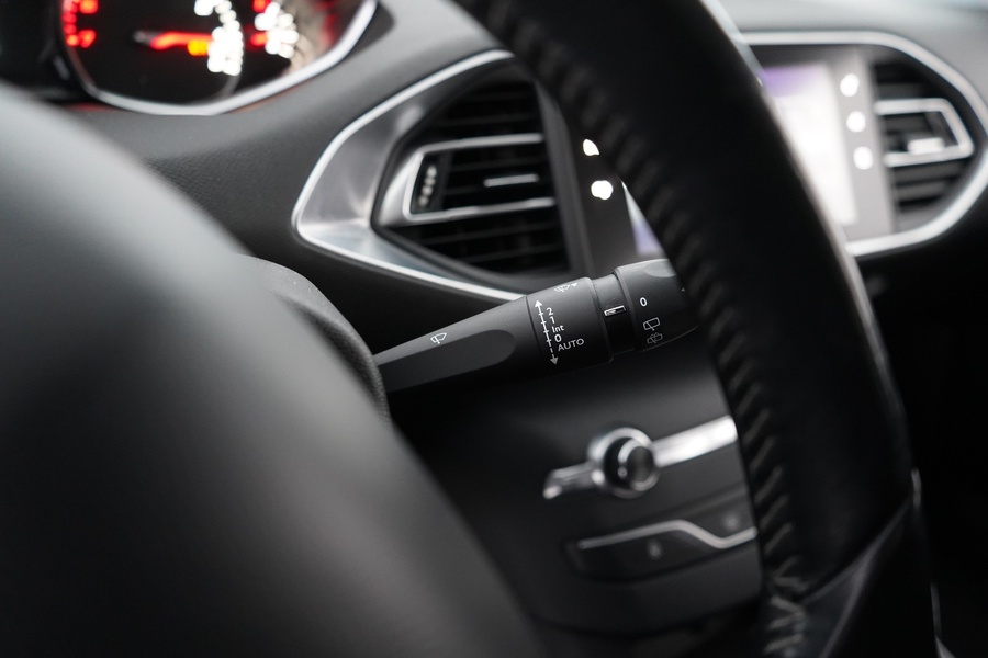 Peugeot 308 vaihtoauto