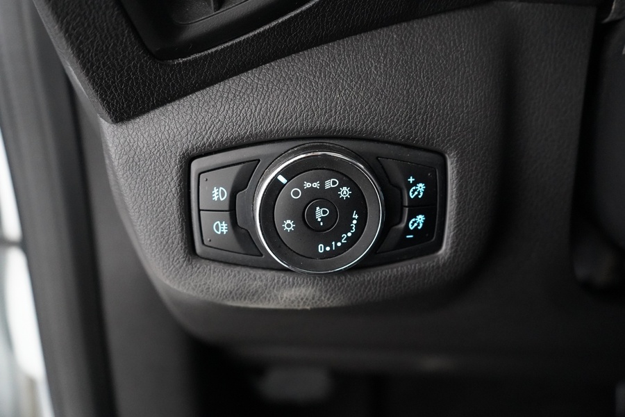 Ford Grand Tourneo Connect vaihtoauto