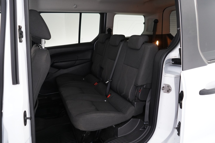 Ford Grand Tourneo Connect vaihtoauto