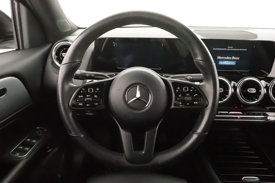 Mercedes-Benz GLB vaihtoauto