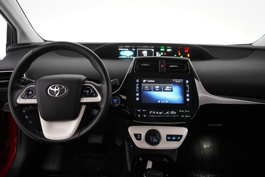 Toyota Prius Plug-in vaihtoauto