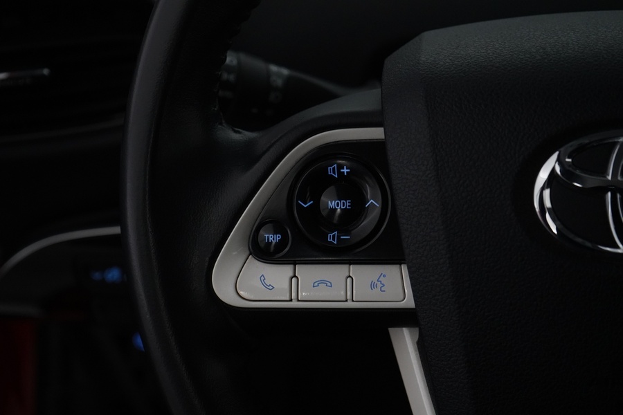 Toyota Prius Plug-in vaihtoauto