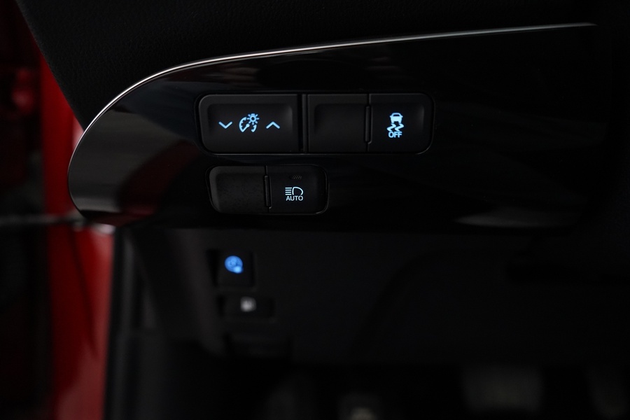 Toyota Prius Plug-in vaihtoauto