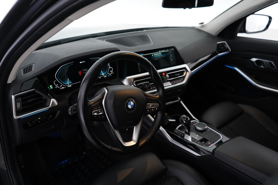 BMW 330 vaihtoauto